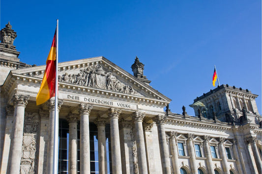 Saksan lippu Reichstagissa  